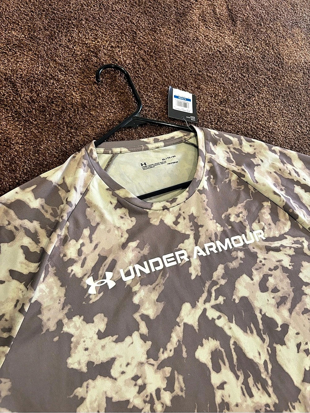 Under Armor tee - Picture 2 of 4